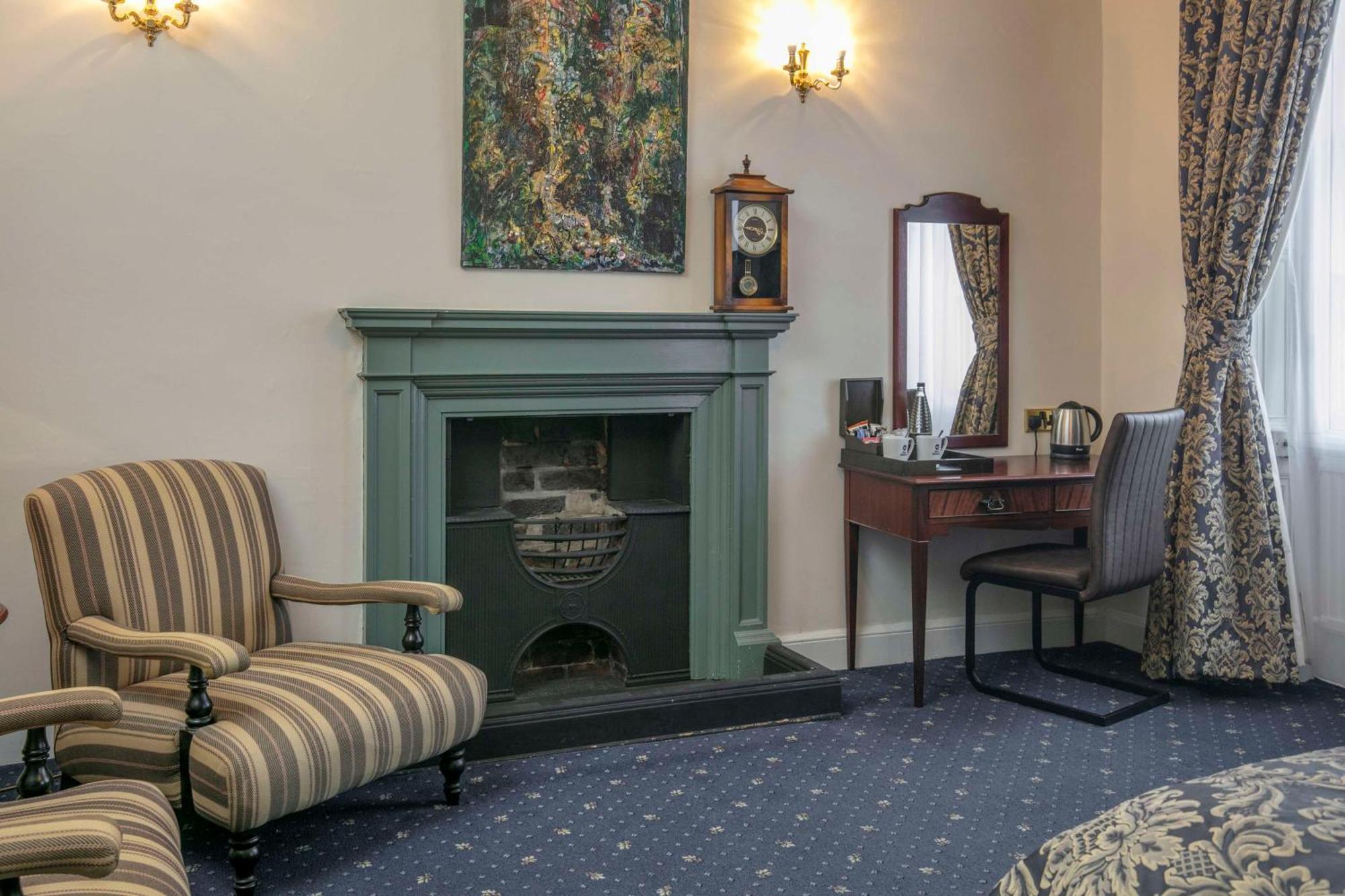 Best Western Forest And Vale Hotel Пикъринг Екстериор снимка