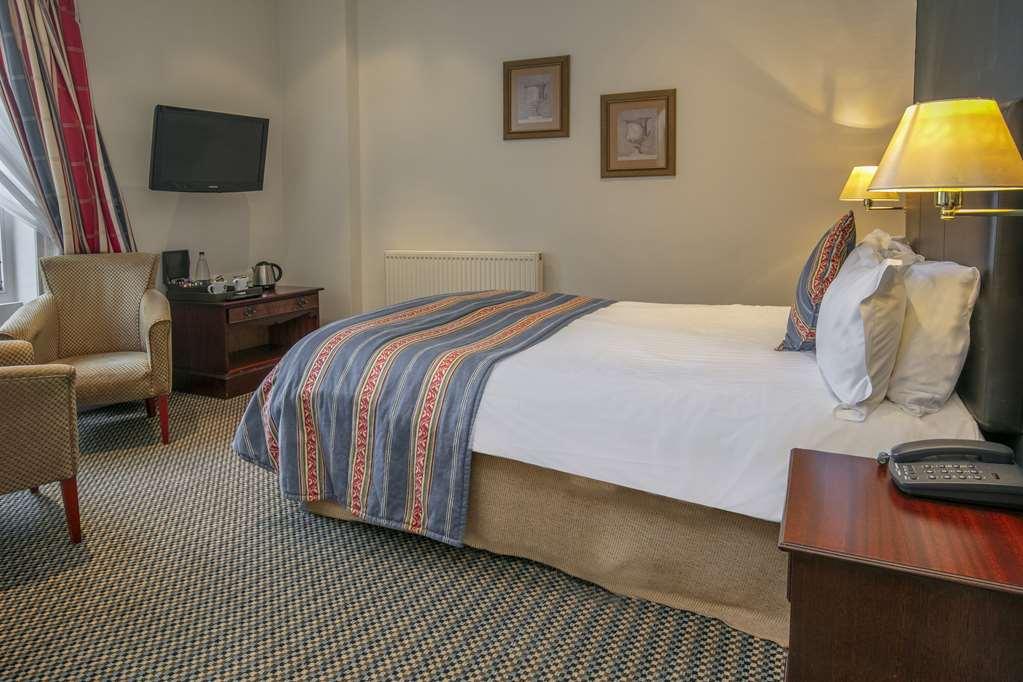 Best Western Forest And Vale Hotel Пикъринг Стая снимка